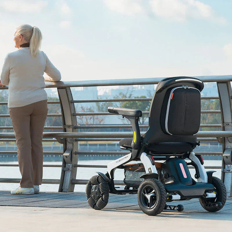 Robooter E60 Folding Powerchair – All-Terrain Omni-Wheel Electric Wheelchair with Long Range