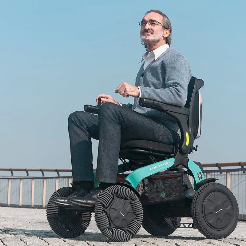 Robooter E60 Pro Folding Electric Wheelchair – Lightweight, All-Terrain, 14-Mile Range