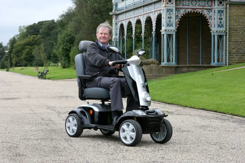 Kymco Maxi XLS 8 mph Mobility Scooter – Long-Range, All-Round Suspension & Large Captain’s Seat