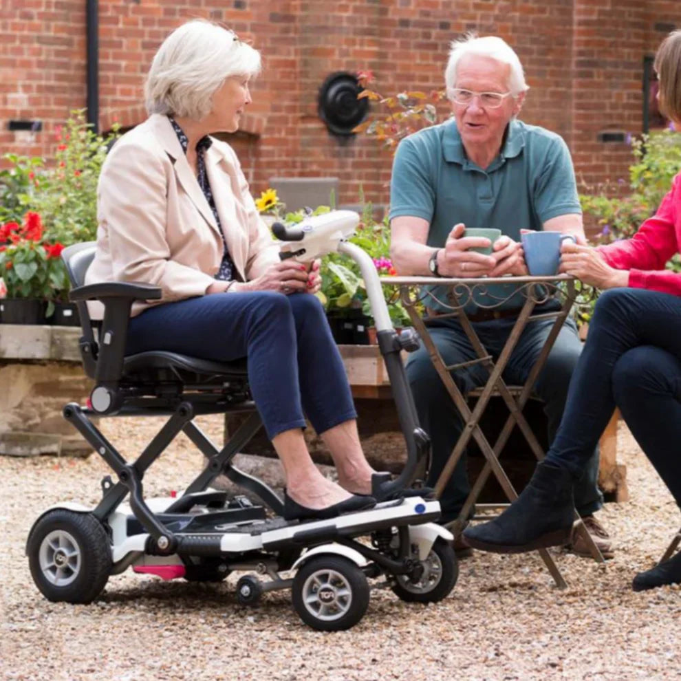 Minimo Plus Folding Mobility Scooter – Lightweight, Portable & Travel-Ready