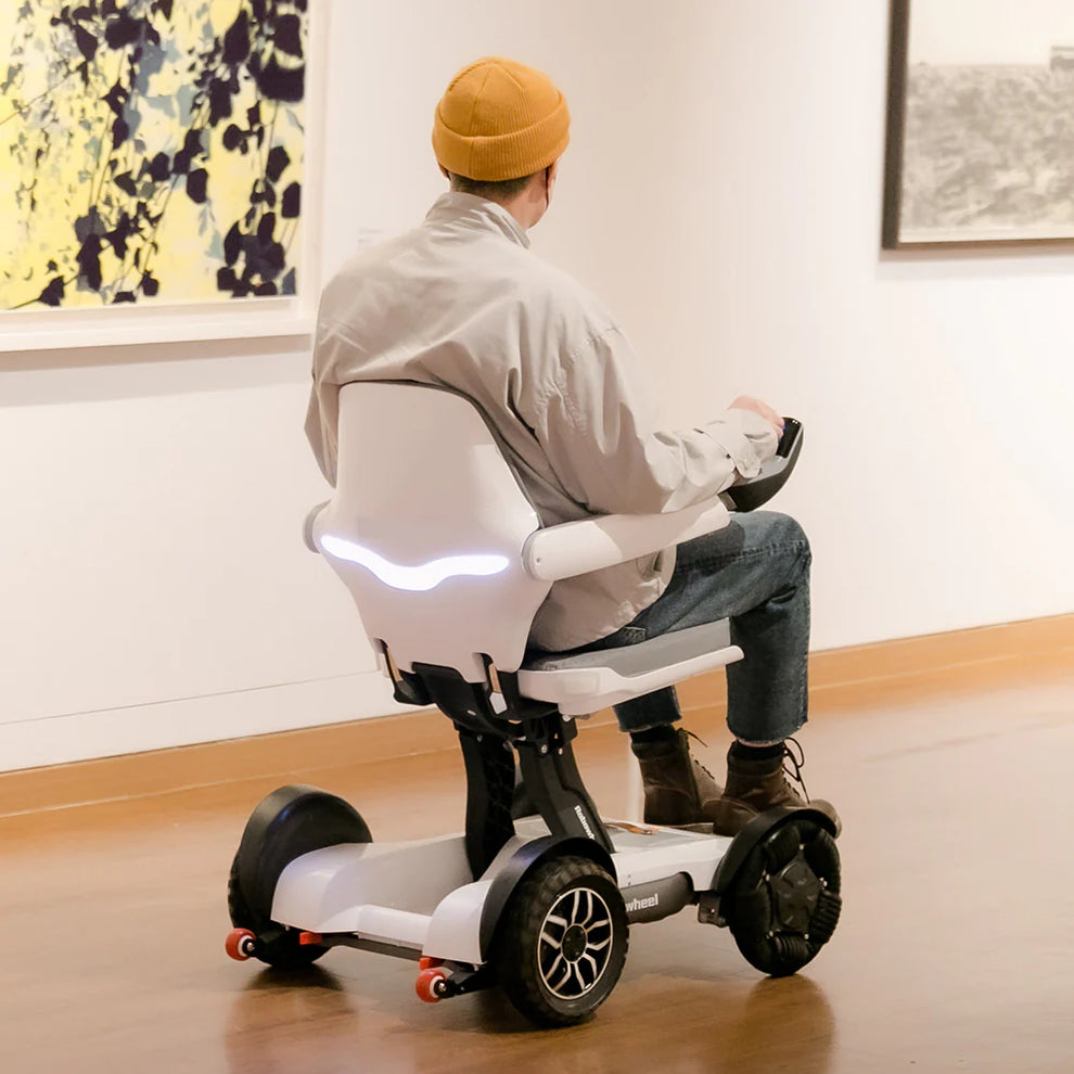 Robooter X40 Folding Powerchair – Automatic Fold, Omnidirectional Wheels, App Control & Dual Suspension