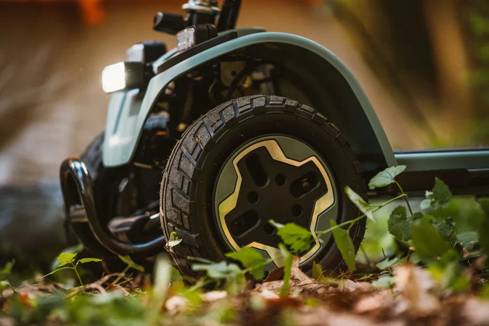 Baja Bandit Off-Road Mobility Scooter – 8 mph, Long-Range Lithium Power & Full Suspension